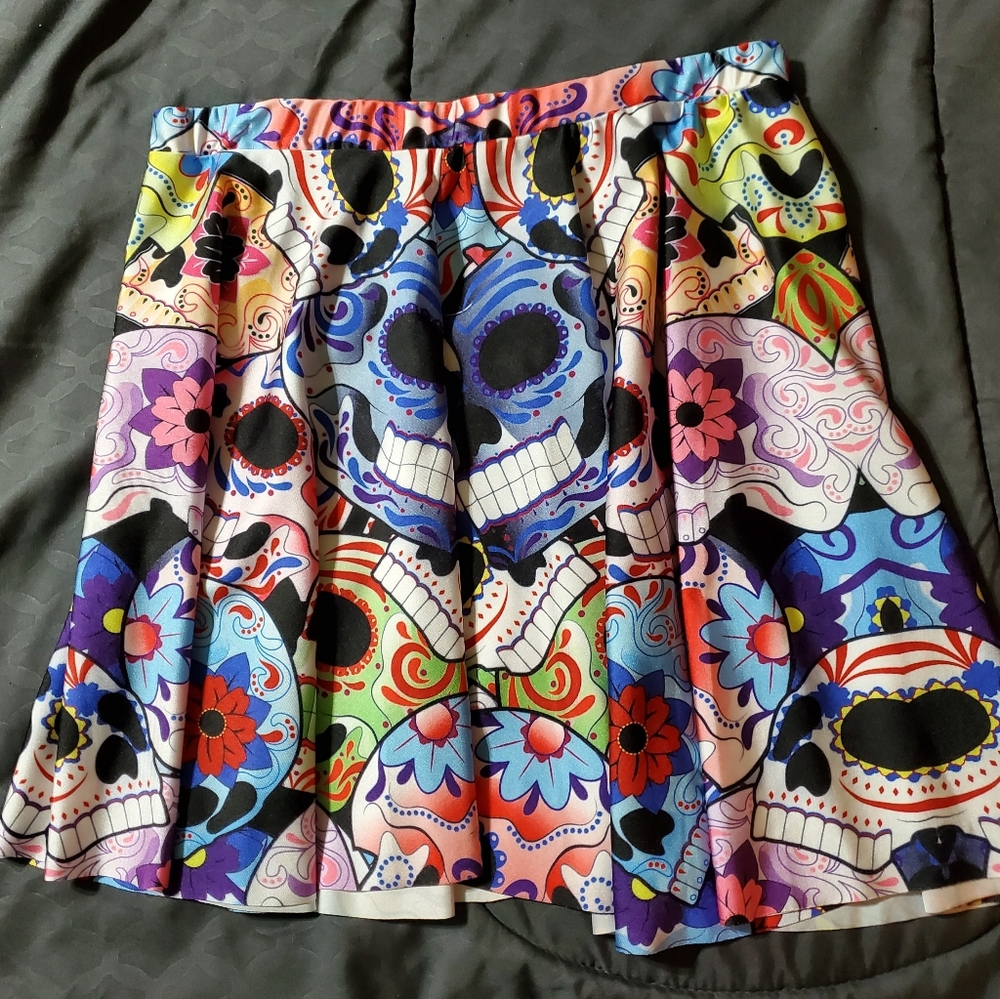 Sugar skull print skirt